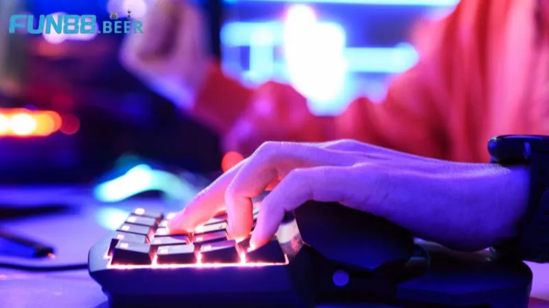 Bạn sẽ phải đối đầu với các thế lực đen tối để giành chiến thắng