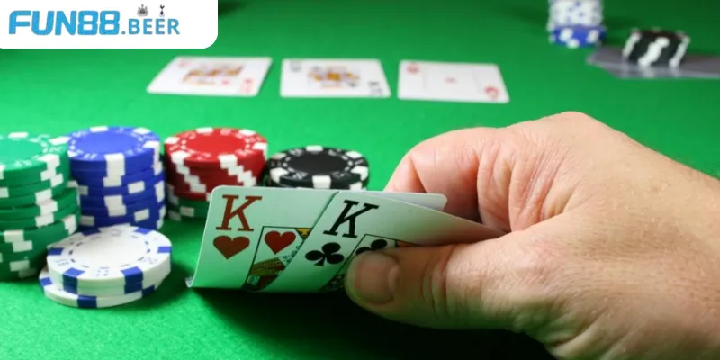 Bật mí cách đánh bài Baccarat luôn thắng