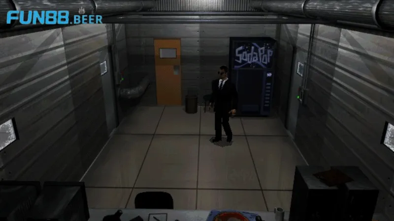 Nhân vật được trang bị đầy đủ vũ khí cho người chơi